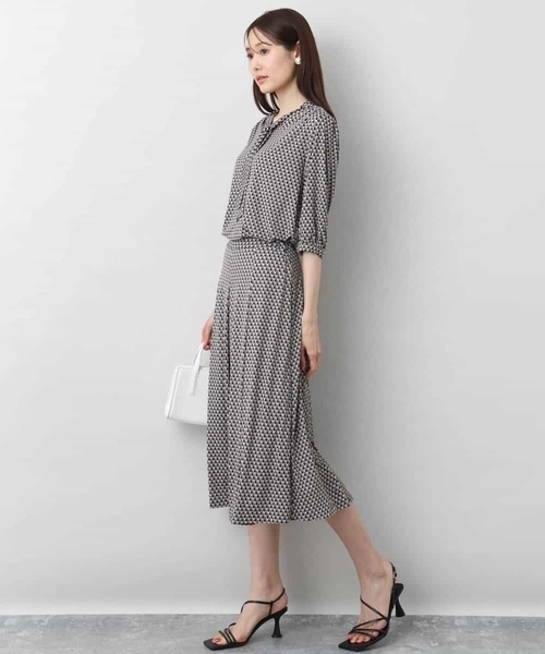 MK MICHEL KLEIN tシャツ 幾何柄ボウタイジャージーカットソー