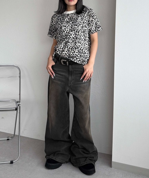 GUCCI レオパード柄 Tシャツ　ラインストーン tシャツ 半袖 ラインストーンレオパードTEE レディース メンズ