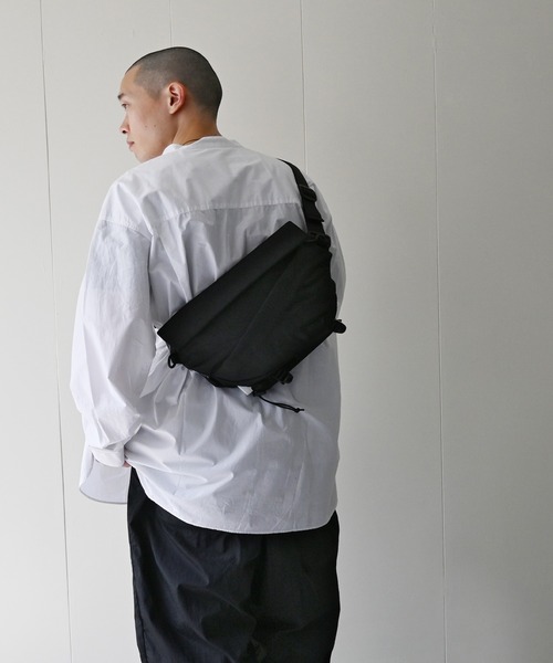 NOIR（ノワール） ショルダーバッグ Hexa shoulder メンズ レディース
