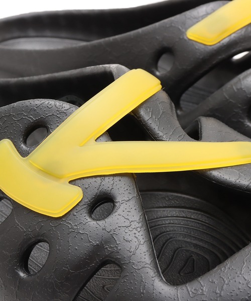 KEEN YOGEEZ ブラック/キーンイエロー US 7 All Gender Yogeez Clog | Black/KEEN Yellow | KEEN Footwear