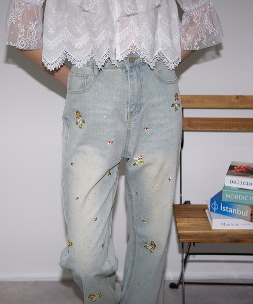 ローブドシャンブルコムデギャルソン　デニムパンツ　花刺繍 堅実な究極の ローブドシャンブルコムデギャルソン デニムパンツ
