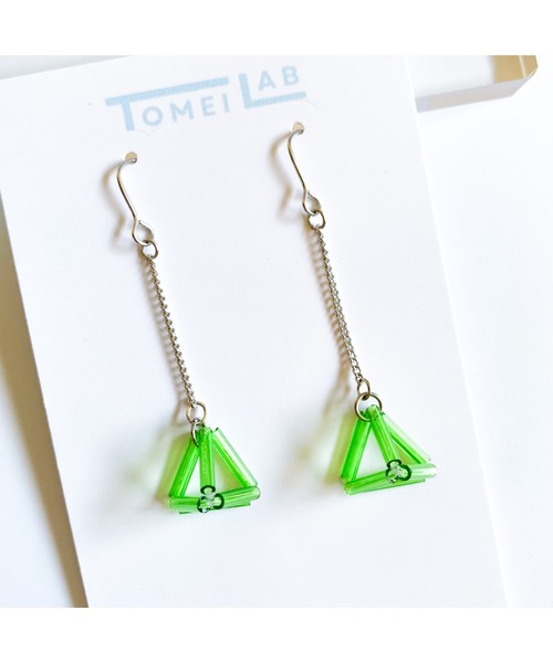 TONE（トネ） ピアス 「TOMEI LAB」ヒンメリ風 正四面体 揺れる ピアス