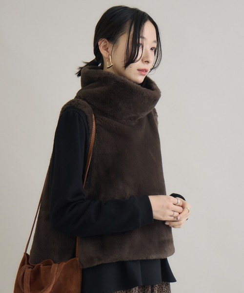 Paradise Picnic（パラダイスピクニック） ベスト ジレ CYAN バック