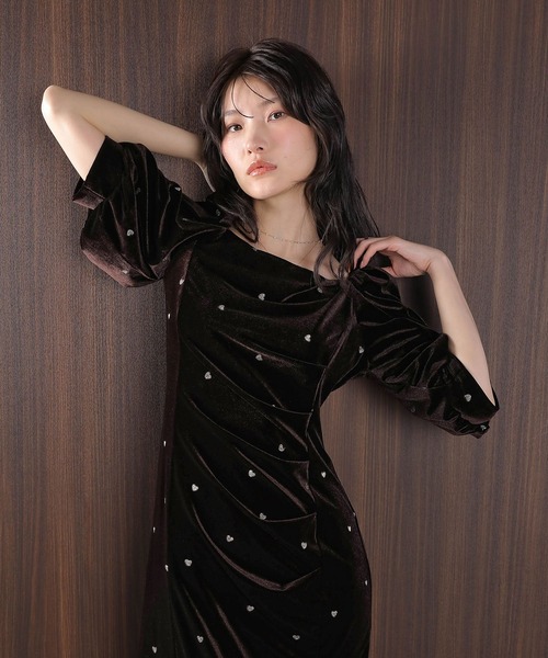 Kana ドレス ハート刺繍 ベロア ウエストタック デザイン ワンピース