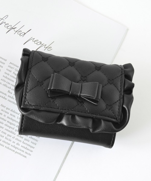 SecretDoor（シークレットドア） 財布 ハート 刺繍 キルト リボン