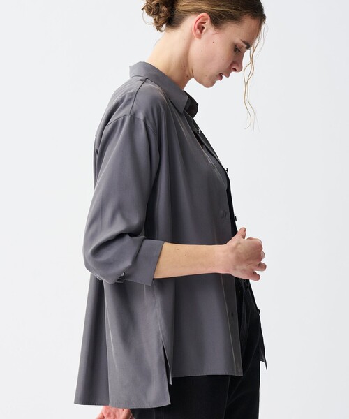 UNBELIEVER （S）Tシャツ GRAY レディースM 新品未開封 uncrave（アンクレイヴ） ブラウス シャツ フィブリルシャンブレー