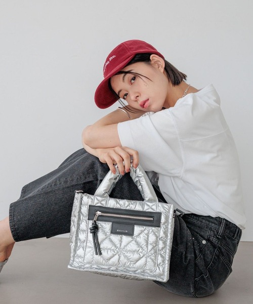 Mサイズ／キルティングショルダーバッグ＋ポーチ／silver キルティングバッグ（色：シルバー系）のおすすめ人気商品一覧