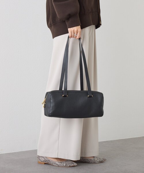 週末sale【新品】リヴドロワ ワイドスクエアショルダーバッグ RIVE DROITE（リヴドロワ） ショルダーバッグ バッグ 「コーデの