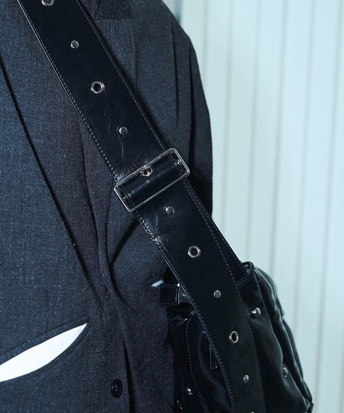 ショルダーバッグ Studs padded sholder bag / スタッズパデット