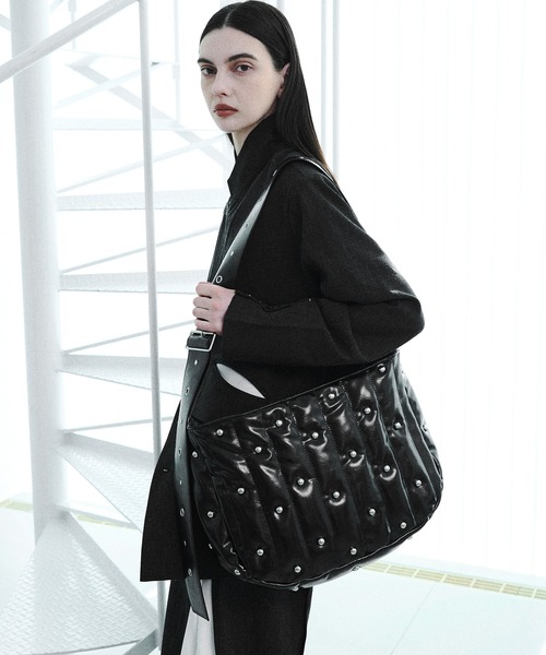 ショルダーバッグ Studs padded sholder bag / スタッズパデット