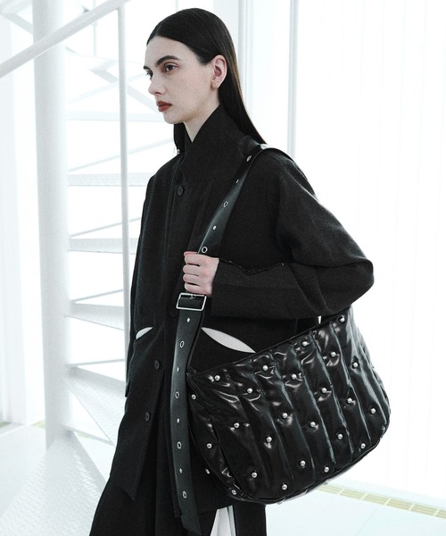 ショルダーバッグ Studs padded sholder bag / スタッズパデット