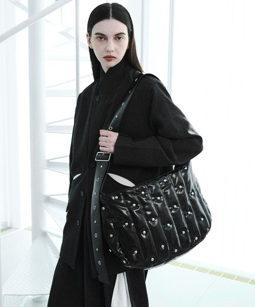 ショルダーバッグ Studs padded sholder bag / スタッズパデット 