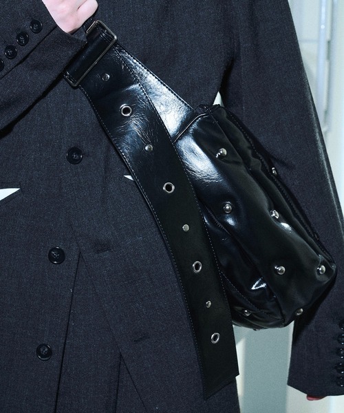 ショルダーバッグ Studs padded sholder bag / スタッズパデット