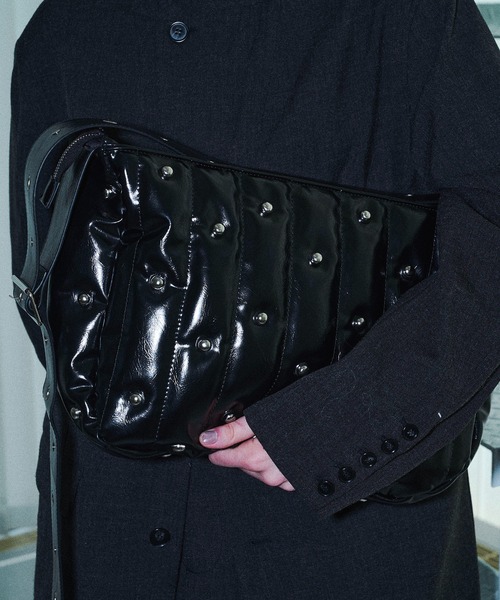 ショルダーバッグ Studs padded sholder bag / スタッズパデット