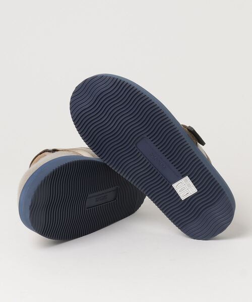 suicoke サンダル ZAVO-FEab - Taupe/Navy メンズ : ZOZOTOWN