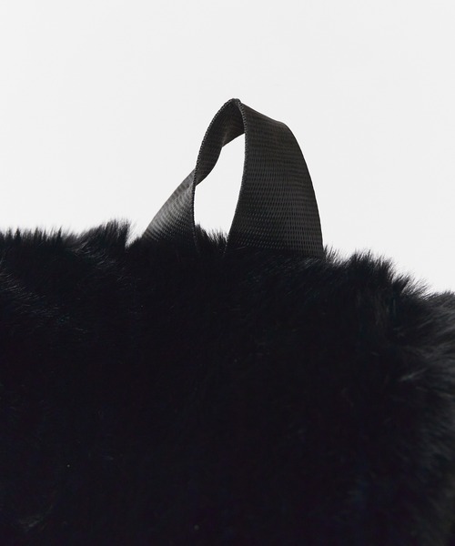 opium pink fur backpack ファー リュック 新品未使用] opium pink fur backpack ファー リュック - メルカリ