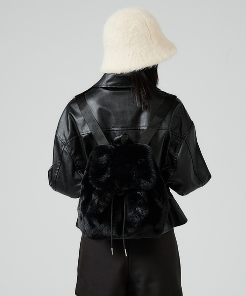 [新品未使用] opium グレー fur backpack ファー リュック 新品未使用] opium グレー fur backpack ファー リュック - メルカリ