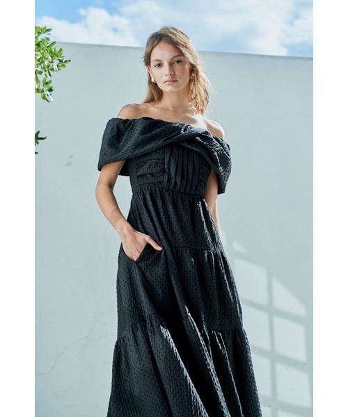 Estella.K ワンピース Fiona Long Dress オフショルドットケープドレス 