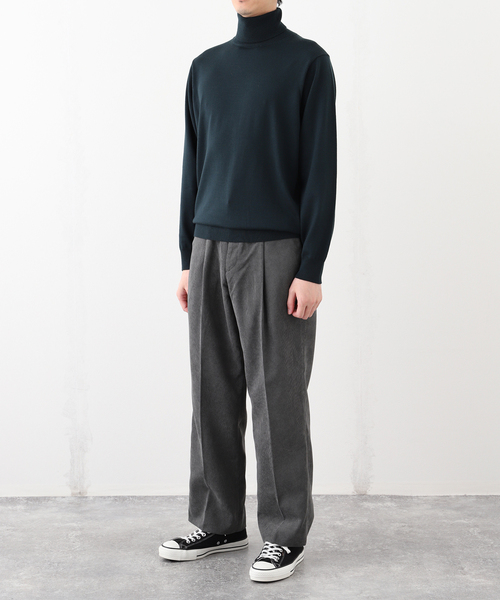 CARUSOダークグレー スラックス サイドボタン付き美品❗️ CARUSOダークグレー スラックス サイドボタン付き美品❗️ Caruso