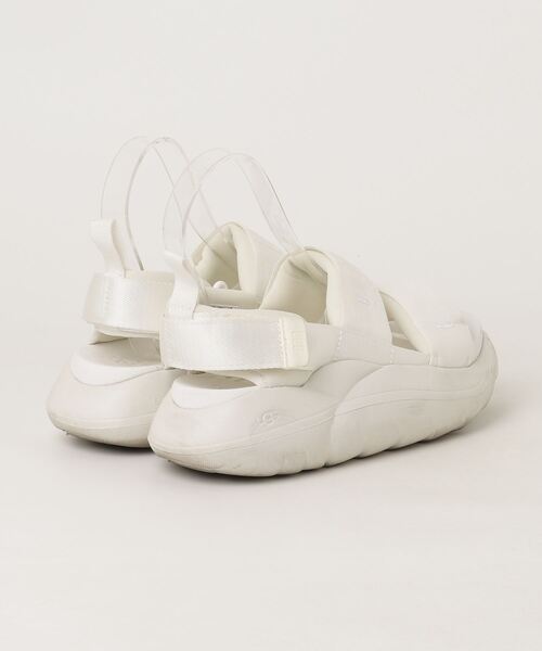 UGG ホワイトサンダル　２４ UGG Australia（アグオーストラリア） 「UGG」 フラットサンダル 24.0