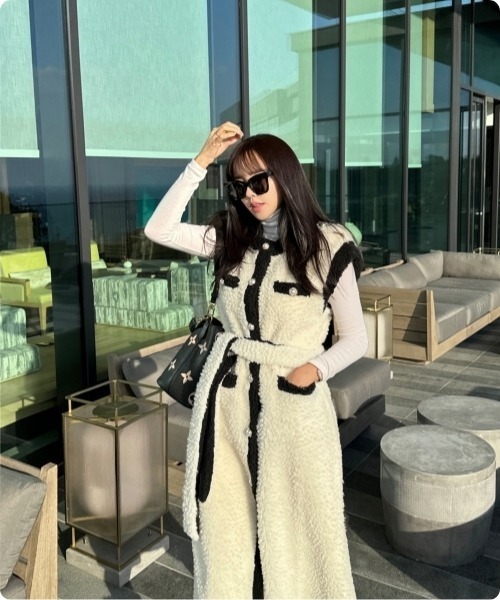 8787　agnes b. ムートンアイボリー ブラック ベスト 38 agnes b. ムートンアイボリー ブラック ベスト 38 商品一覧｜agnès b