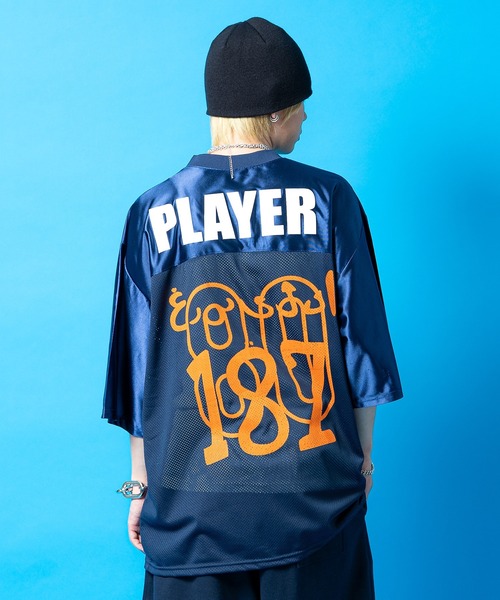 tシャツ a.p.o.v. ポップグラフィックナンバリングオーバーサイズ切替