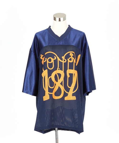 tシャツ a.p.o.v. ポップグラフィックナンバリングオーバーサイズ切替