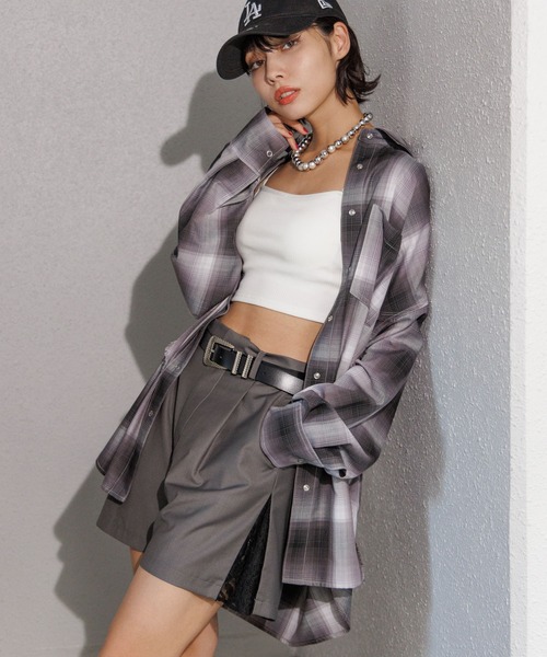 ブラウス シャツ オンブレチェックオフショルダーブラウス レディース by muni:r ブラウス シャツ オフショルダーチェックシャツ