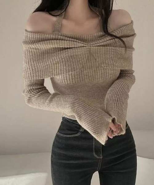 Ada. ニット セーター 「Mellfy」ホルターネックオフショルダー