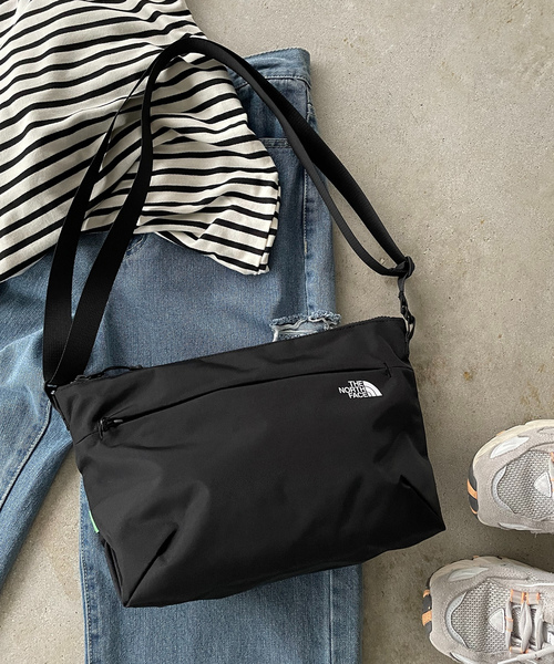 THE NORTH FACE（ザ ノースフェイス） ショルダーバッグ FREE ブラック