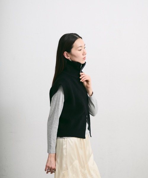美品　ADORE　アドーア　リブニット　ハイネック　バックジップ　ベスト　ジレ ap retro ベスト ジレ ダブルZIPリブニットベスト レディース