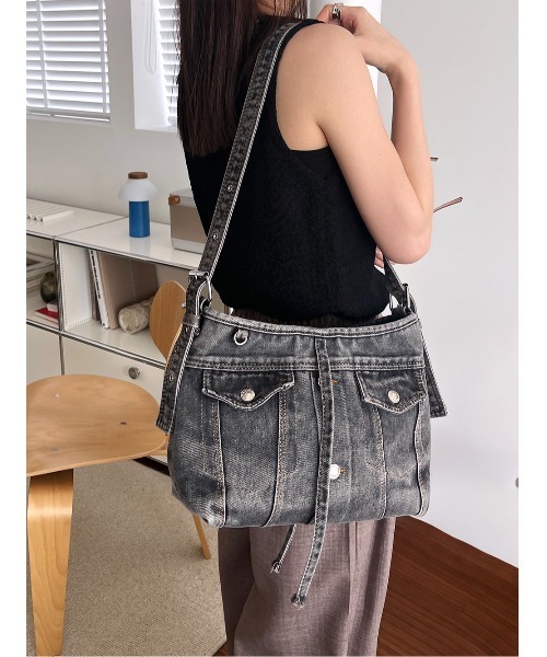 ブラックデニムリメイクバック（М）No.971☆ハンドバッグ　ショルダーバッグ ショルダーバッグ バッグ リメイク風 ウォッシュデニムショルダー