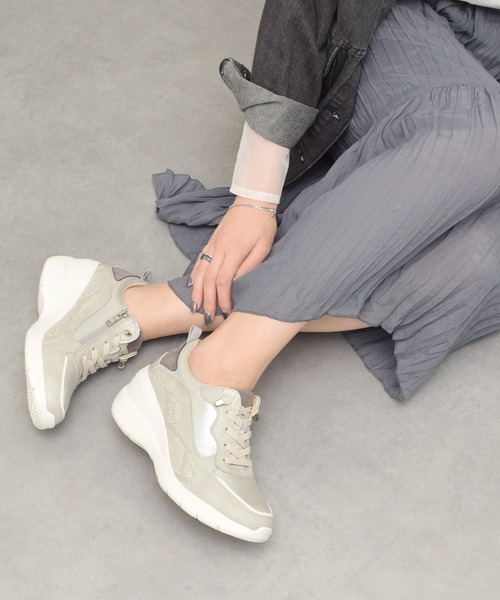 Round About（ラウンドアバウト） スニーカー 「Round About」ヒール