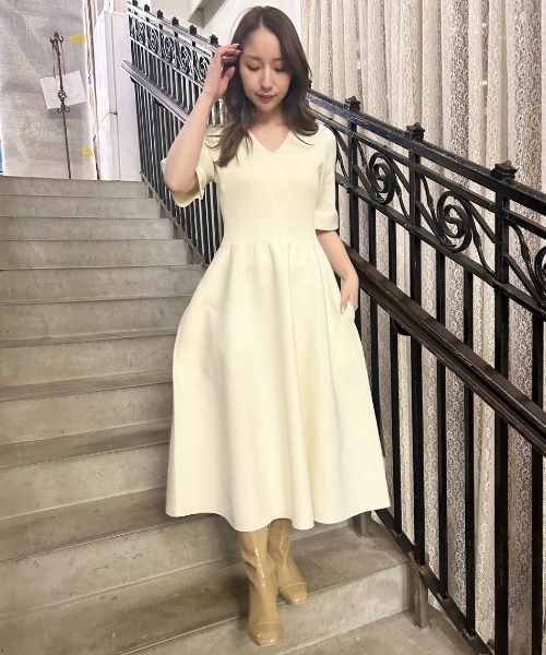 CELFORD ワンピース Vネックホールガーメントワンピース