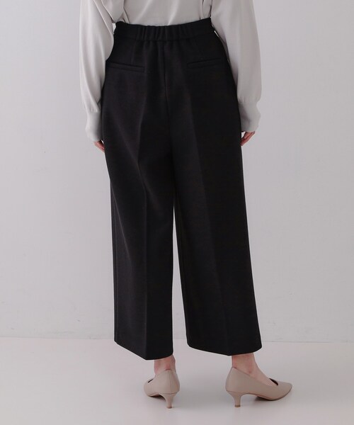 新品タグ付き【MHL】ウールセーラークロップドパンツ サマ見え（スーパーウォーム）ウール調センタープレスクロップドパンツ