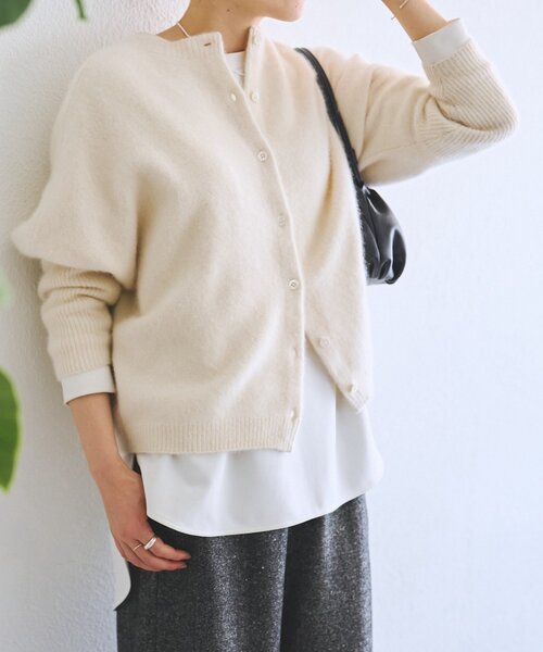 I438/BEARDSLEY オーバーサイズニット プルオーバー バックボタン I438/BEARDSLEY オーバーサイズニット プルオーバー バックボタン トップス