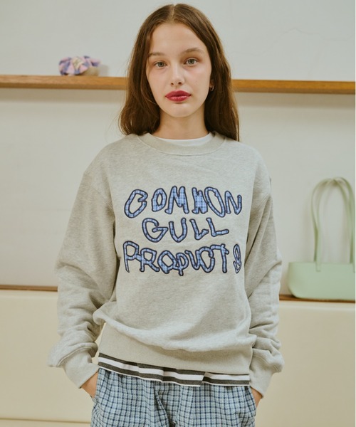 common gull products. トレーナー スウェット ブランコに乗ったcommon