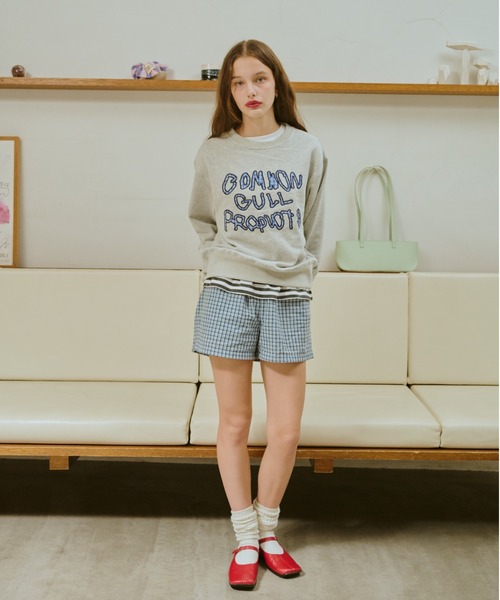 common gull products. トレーナー スウェット ブランコに乗ったcommon