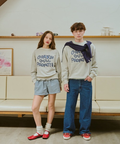 common gull products. トレーナー スウェット ブランコに乗ったcommon