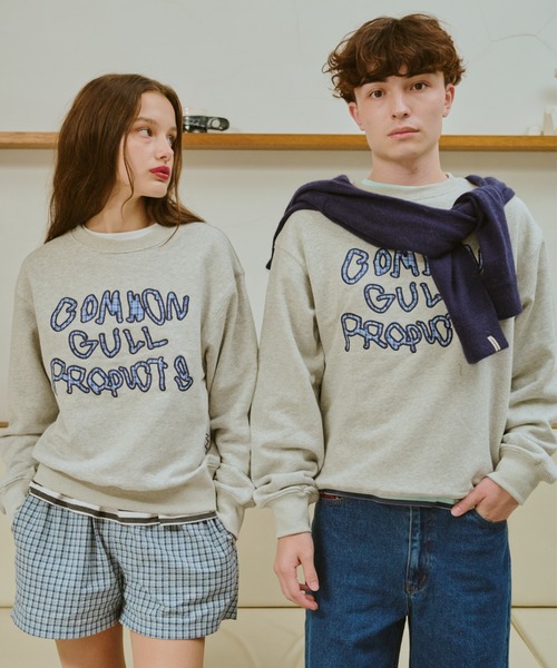 common gull products. トレーナー スウェット ブランコに乗ったcommon