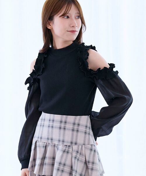 フリルオープンショルダーカットソー NOEMIE（ノエミー） tシャツ ゴシックローズヨークオープンショルダー