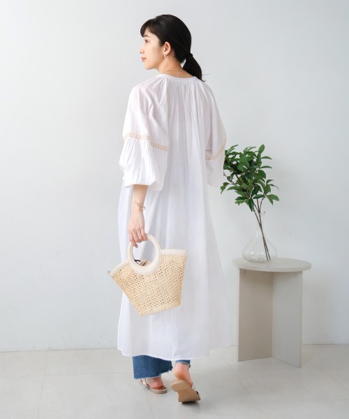 ブージュルード☆刺繍レースダウン❣️お値下げ❣️ Bou Jeloud ワンピース レースライン柄刺繍ワンピース