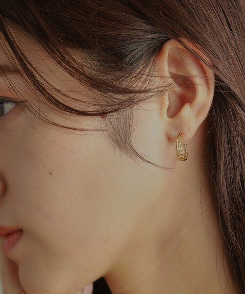 【COCOSHNIK】フープピアス　ブラックダイヤ　美品 K10ダイヤカット フープピアス（ピアス） | COCOSHNIK（ココシュ