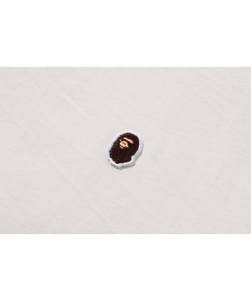 「A BATHING APE」 半袖Tシャツ - アイボリー メンズの画像