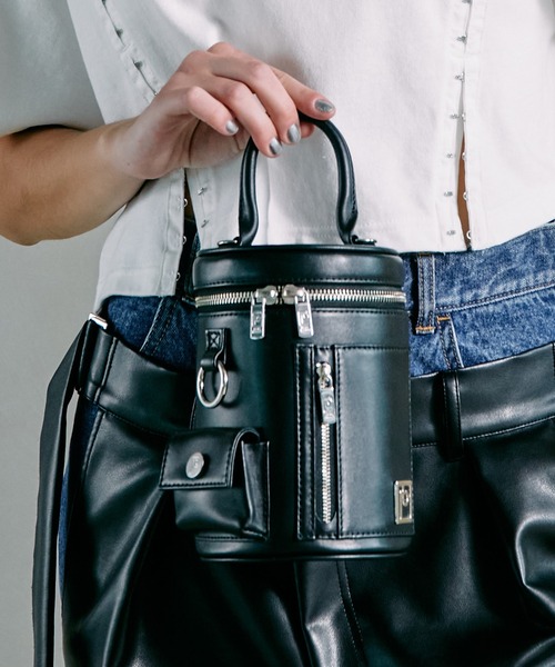 【本日値下中】chiiiibag Shrink Vanity バニティ　ブラック chiiiibag . 奇跡的に買えたバニティ🖤 2分足らずで完売した感覚