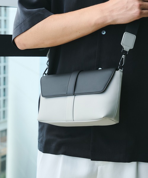極美品!【UNITED TOKYO】MINI POSTMAN BAG UNITED TOKYO ショルダーバッグ MINI POSTMAN BAG メンズ