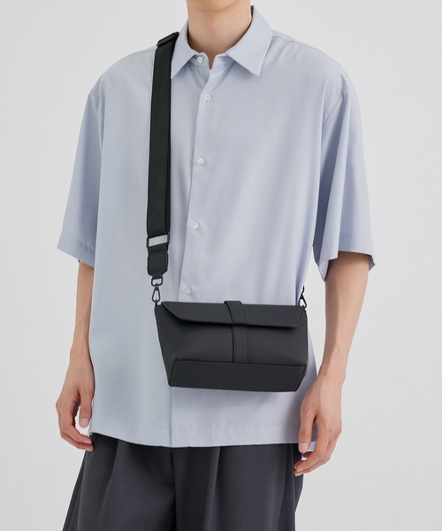 UNITED TOKYO ショルダーバッグ MINI POSTMAN BAG メンズ