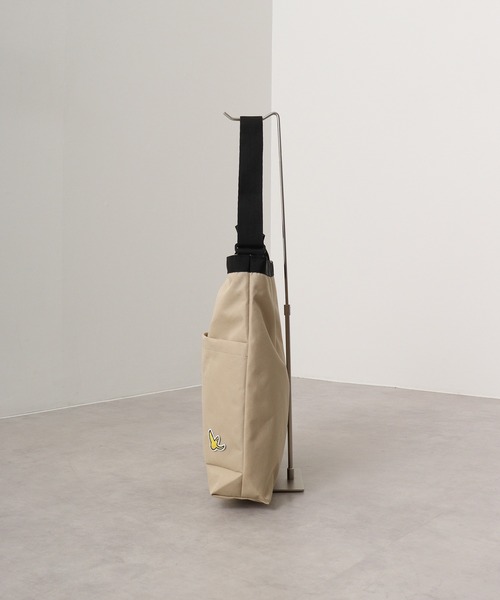 「（What it isNt）ART BY MARKGONZALES」 2WAYバッグ FREE ベージュ メンズ_画像5