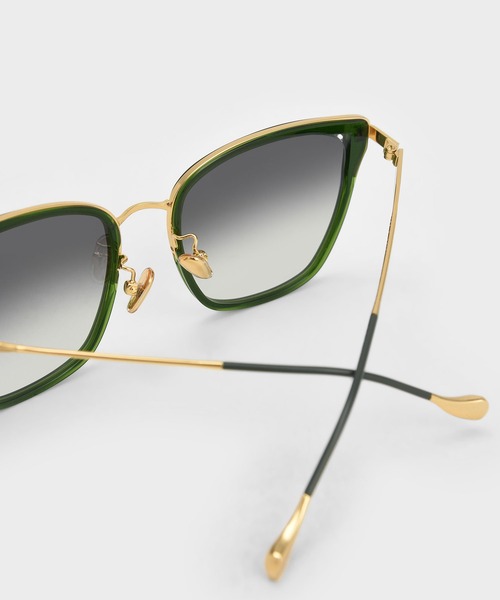 【新品】CHARLES & KEITHリサイクルアセテート バタフライサングラス CHARLES ＆ KEITH サングラス リサイクルアセテート バタフライ