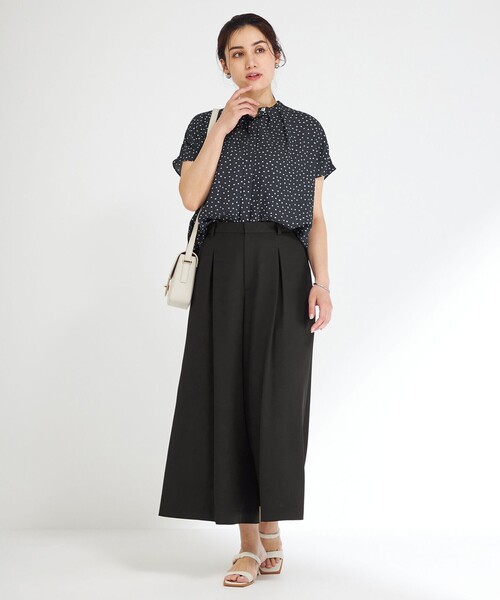 【新品】２３区　Lサイズ限定 ハイストレッチツイル パンツ　ブラック４８ 23区（大きいサイズ） 【Lサイズ限定】ハイストレッチツイル